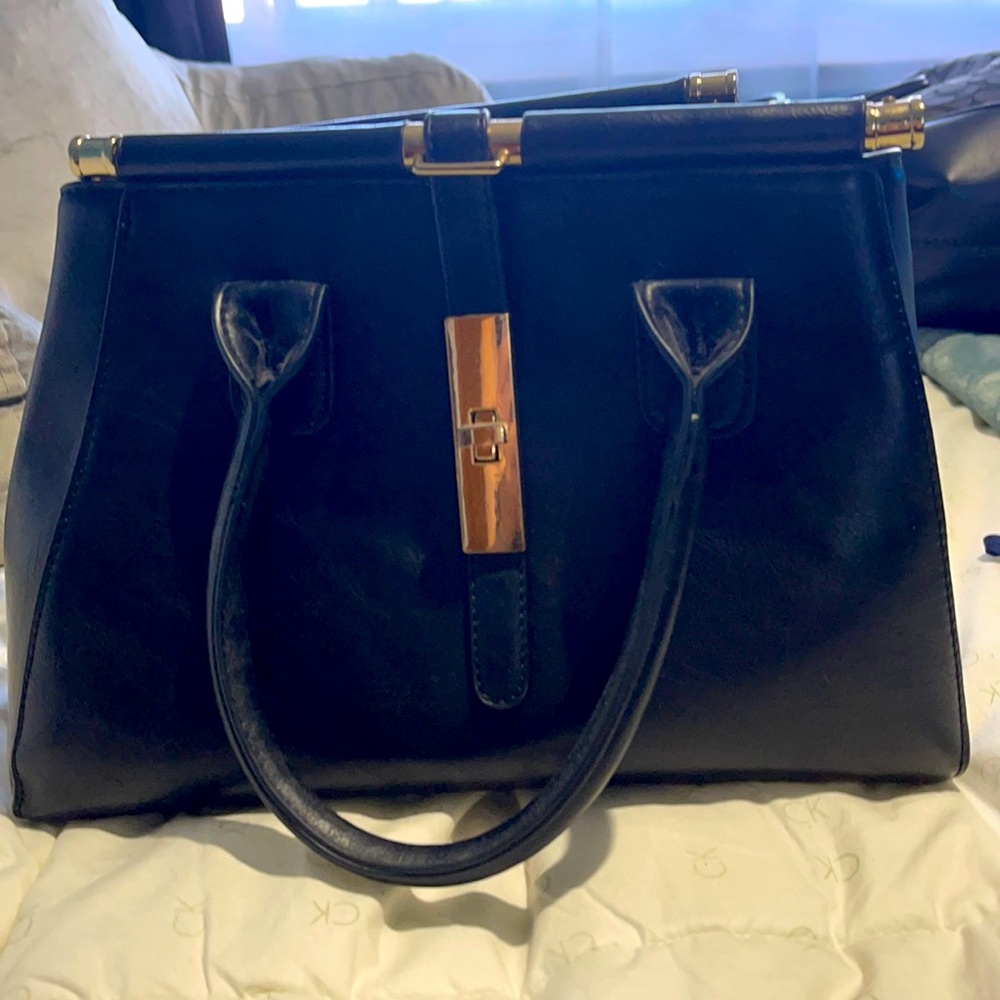 Ladies vintage inspired black handbag